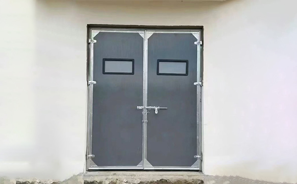 宁陕工业门在高温作业区域的运行表现